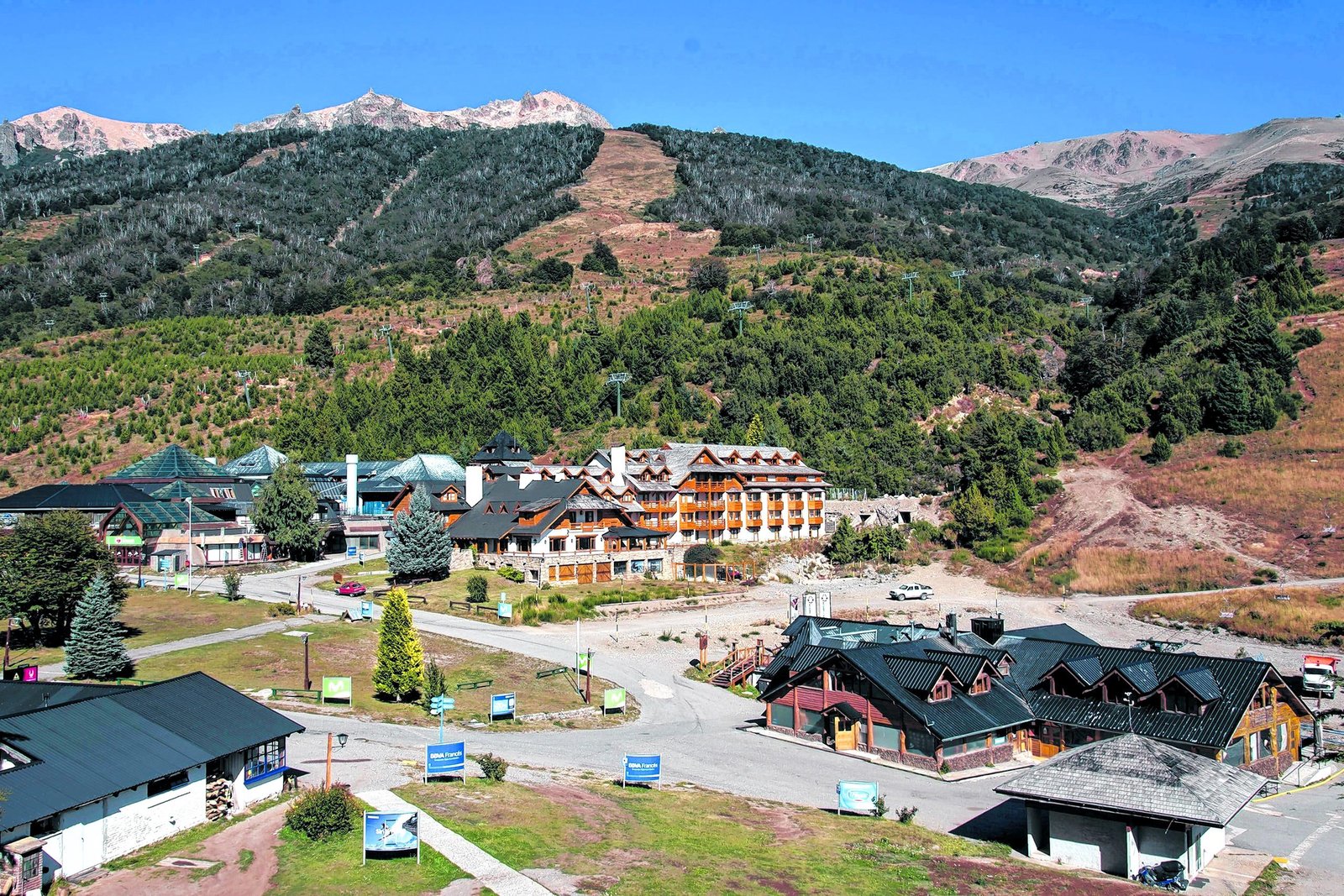 Cerro Catedral (Paseo por la base)